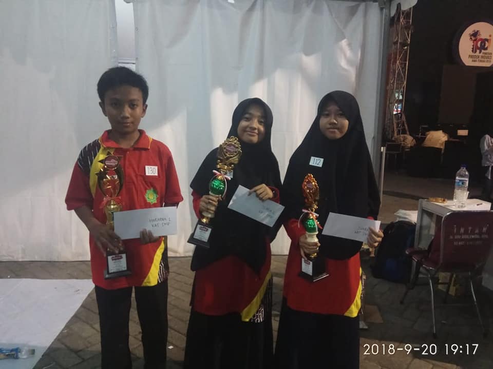 Juara Melukis Caping Dalam Rangka Pameran Produk Inovasi Jateng 2018